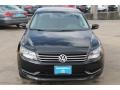 Black - Passat SE Sedan Photo No. 2