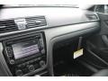 Black - Passat SE Sedan Photo No. 12