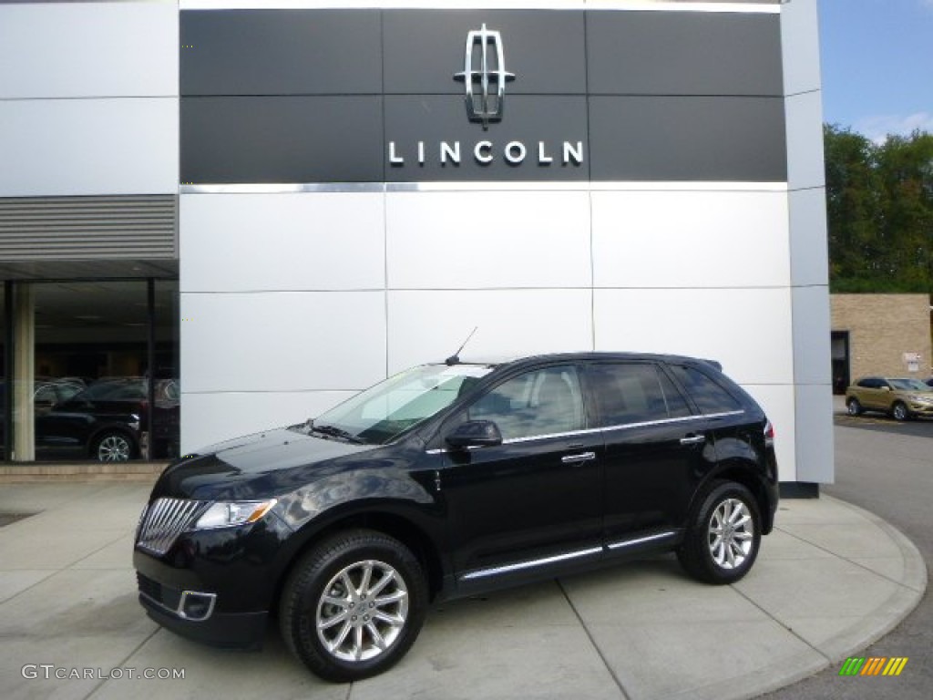 Tuxedo Black Lincoln MKX