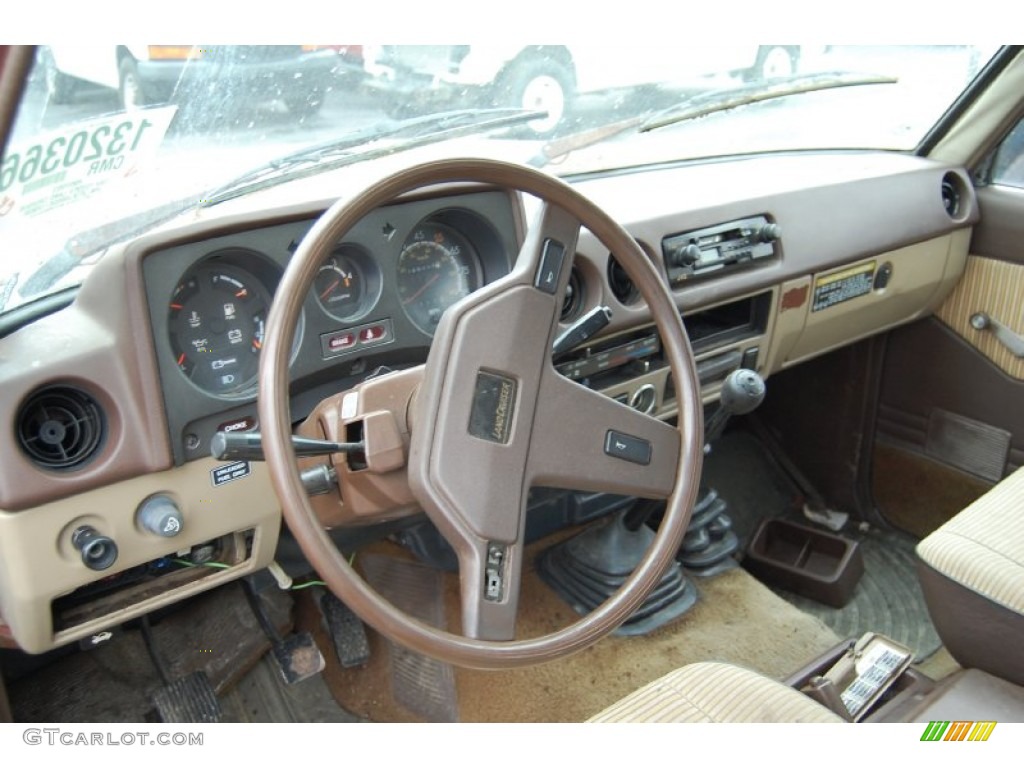 Beige Interior 1984 Toyota Land Cruiser FJ60 Photo #97386822