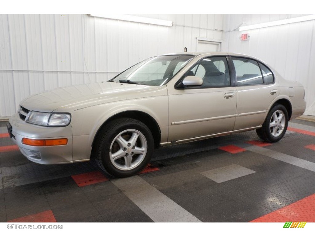 1999 Maxima SE - Sunlit Sand Metallic / Beige photo #2