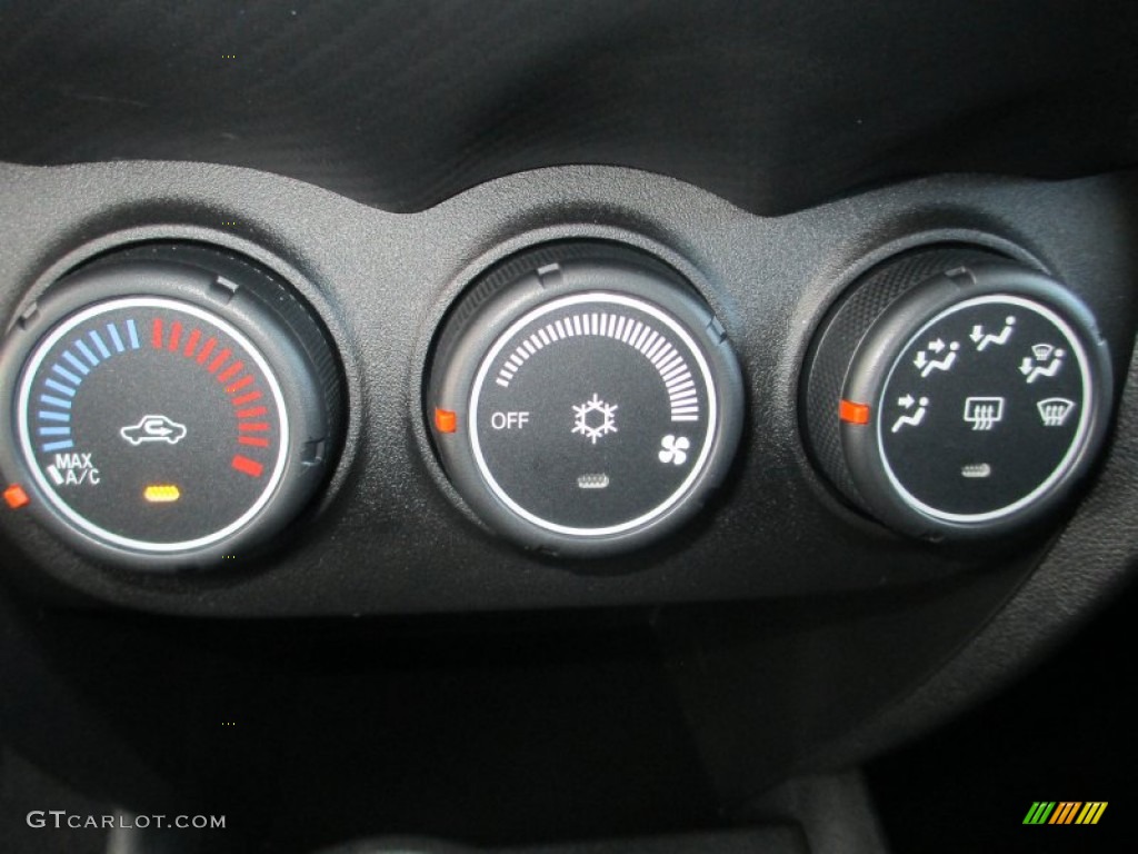 2015 Mitsubishi Outlander Sport ES Controls Photo #97387971