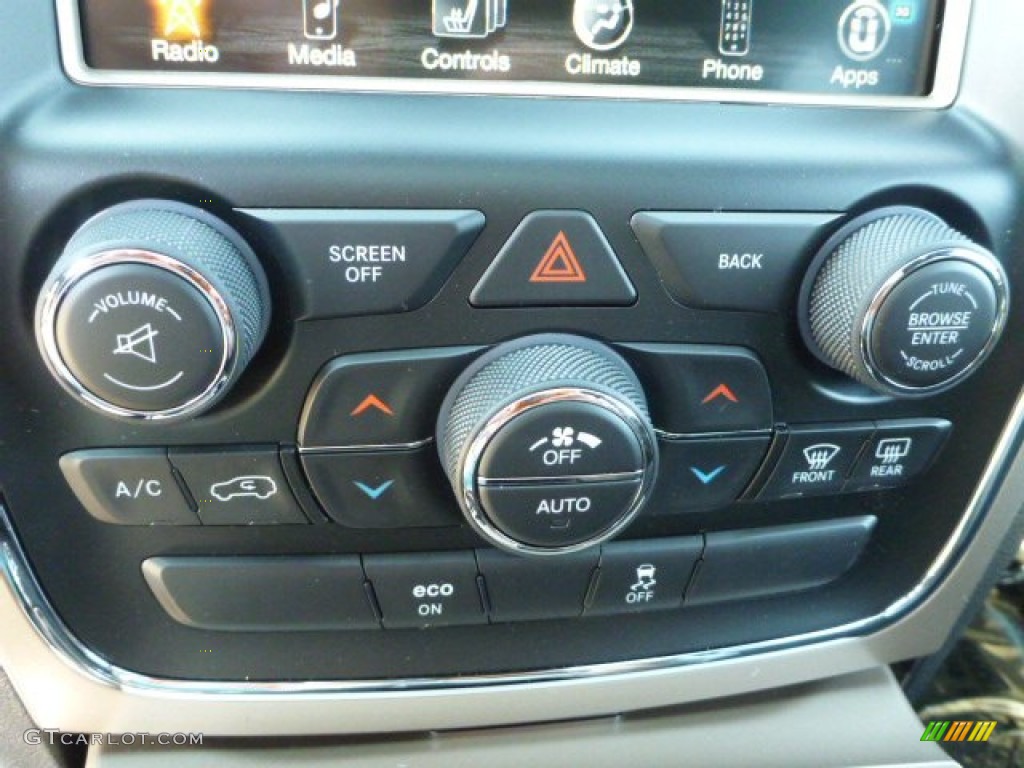 2015 Jeep Grand Cherokee Altitude 4x4 Controls Photo #97388952