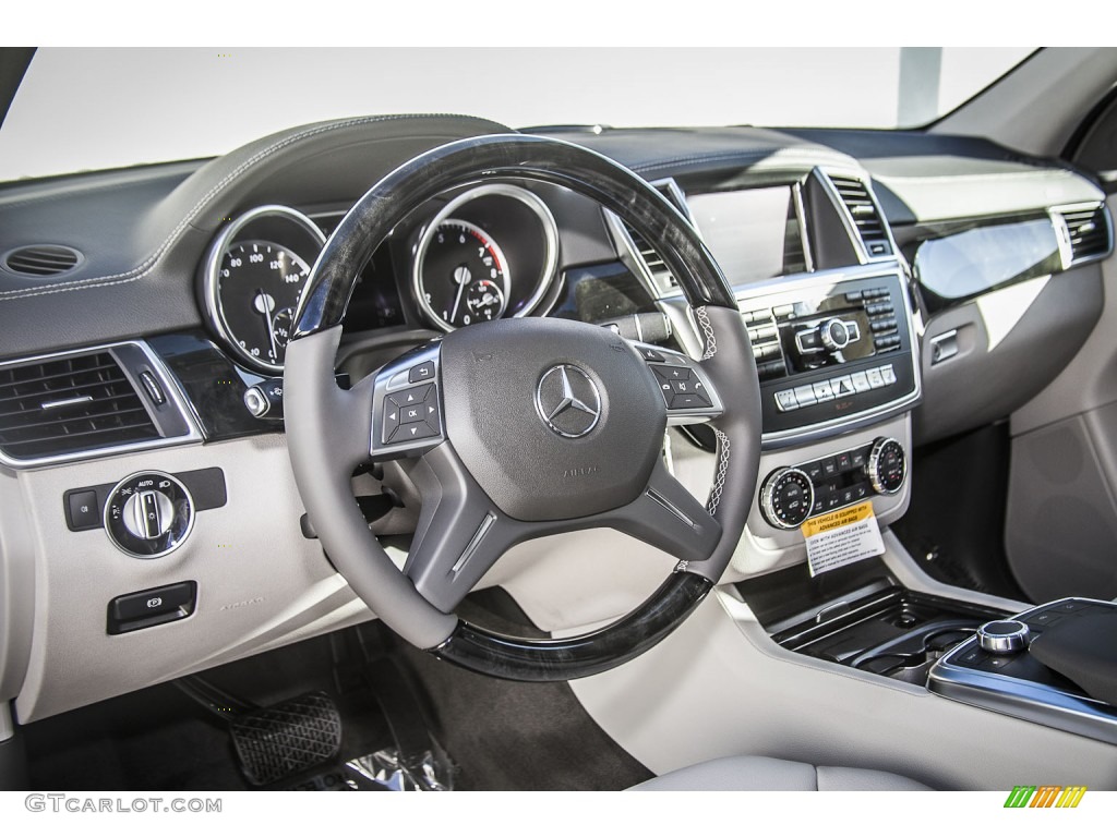 2015 Mercedes-Benz GL 450 4Matic Grey/Dark Grey Dashboard Photo #97389129