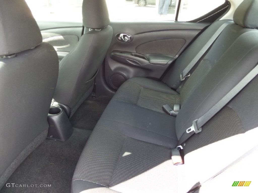 2013 Versa 1.6 SV Sedan - Magnetic Gray / Charcoal photo #12