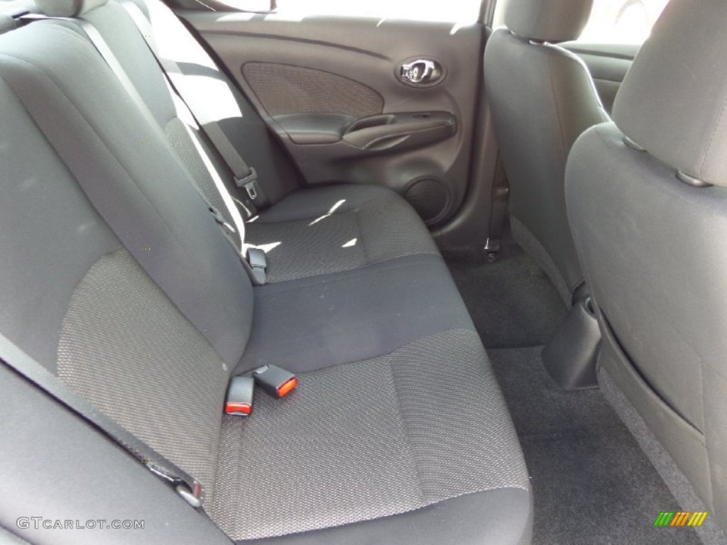 2013 Versa 1.6 SV Sedan - Magnetic Gray / Charcoal photo #14