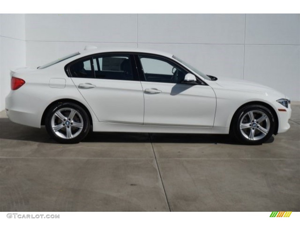 2015 3 Series 328i Sedan - Alpine White / Black photo #2