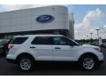 2015 Oxford White Ford Explorer FWD  photo #2