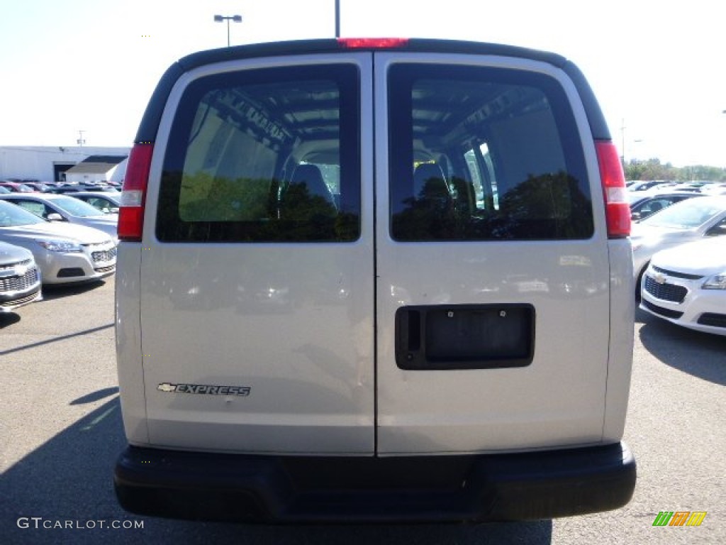 2007 Express 1500 Cargo Van - Graystone Metallic / Medium Pewter photo #3