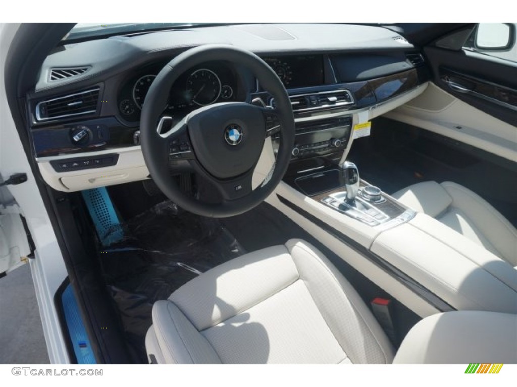 Ivory White/Black Interior 2015 BMW 7 Series 740Li Sedan Photo #97410713