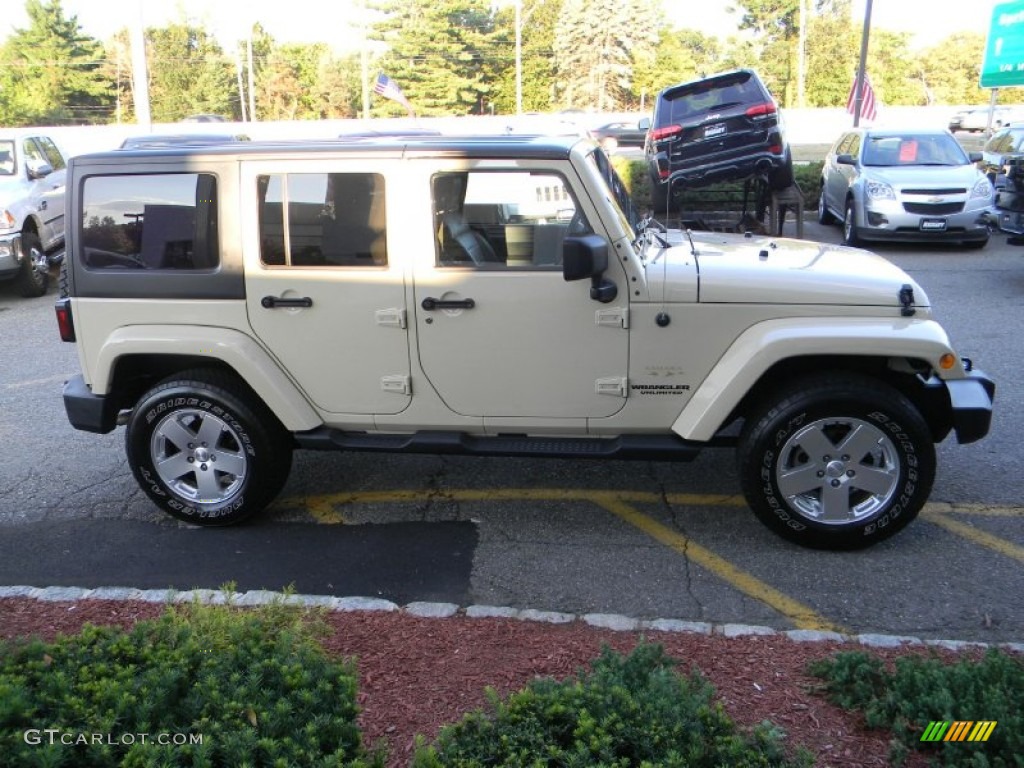 2011 Wrangler Unlimited Sahara 4x4 - Sahara Tan / Black/Dark Saddle photo #5