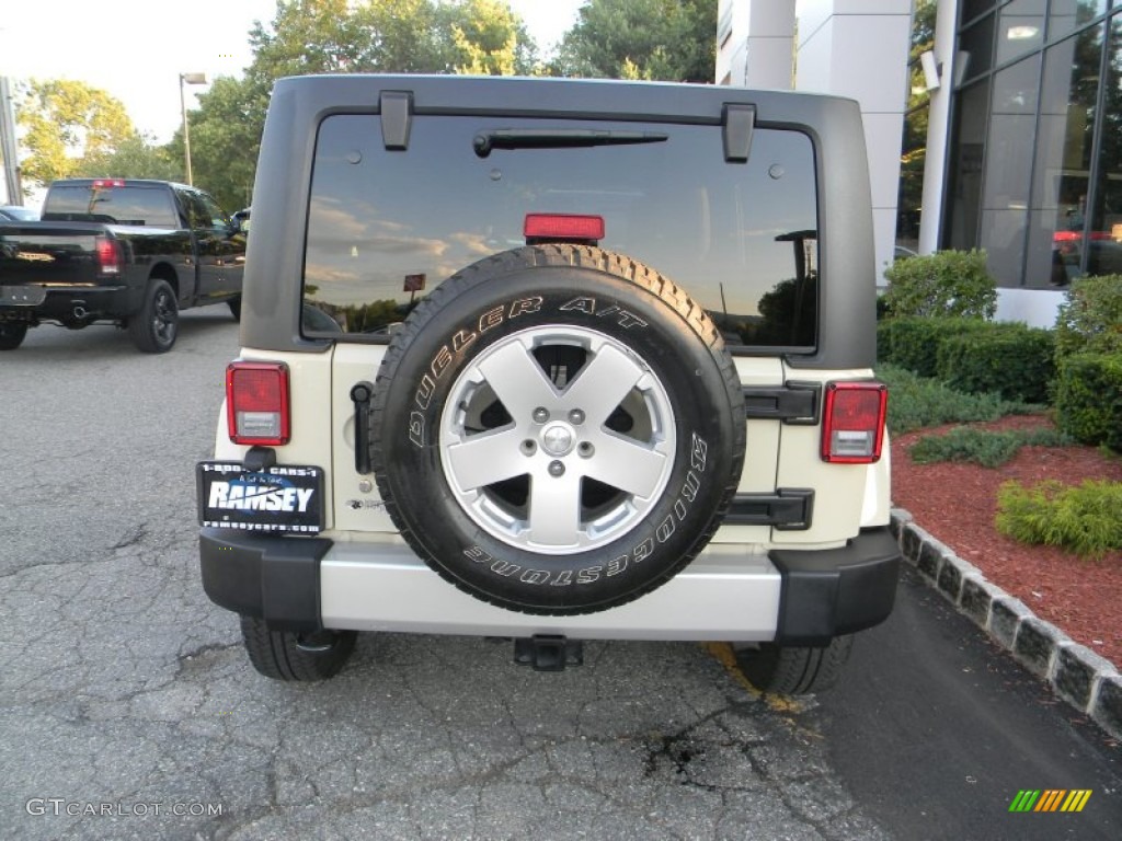 2011 Wrangler Unlimited Sahara 4x4 - Sahara Tan / Black/Dark Saddle photo #7