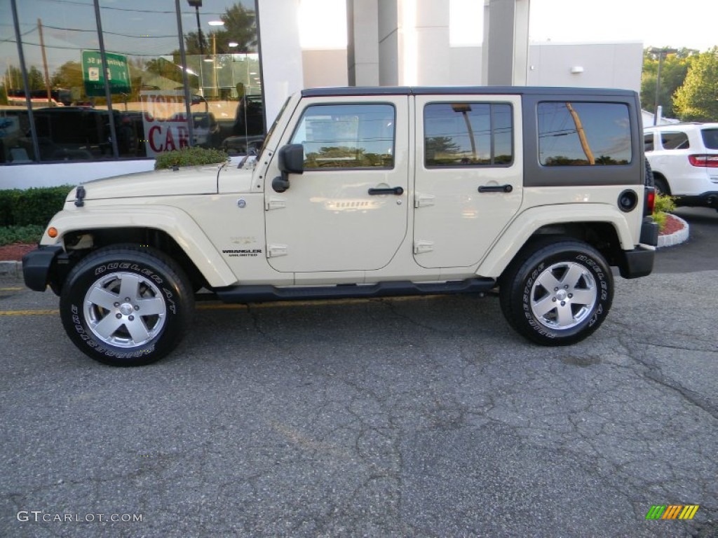 2011 Wrangler Unlimited Sahara 4x4 - Sahara Tan / Black/Dark Saddle photo #9