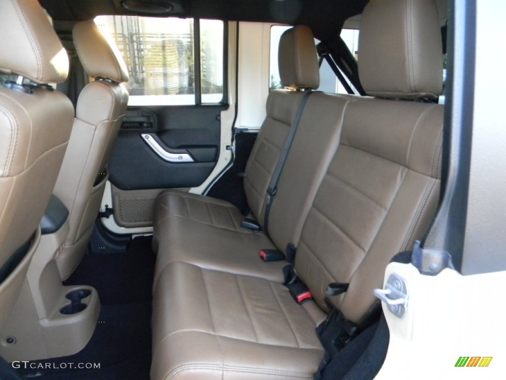 2011 Wrangler Unlimited Sahara 4x4 - Sahara Tan / Black/Dark Saddle photo #10
