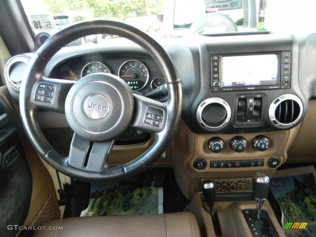 2011 Wrangler Unlimited Sahara 4x4 - Sahara Tan / Black/Dark Saddle photo #11