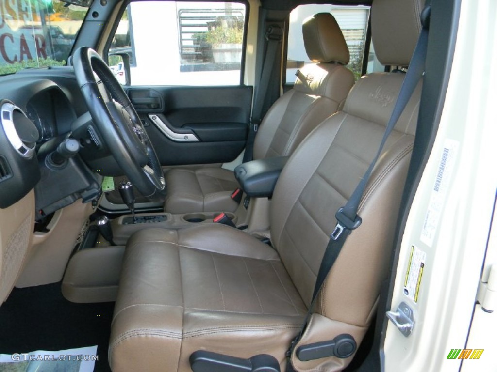 2011 Wrangler Unlimited Sahara 4x4 - Sahara Tan / Black/Dark Saddle photo #12