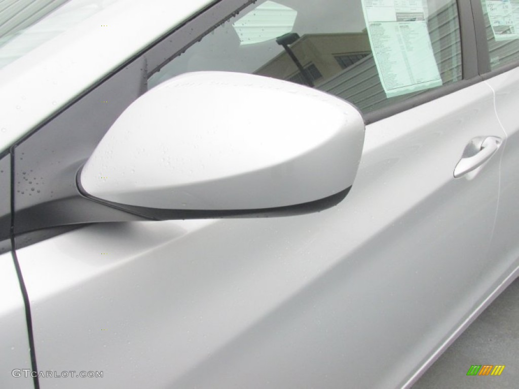 2015 Elantra SE Sedan - Shimmering Air Silver / Gray photo #12