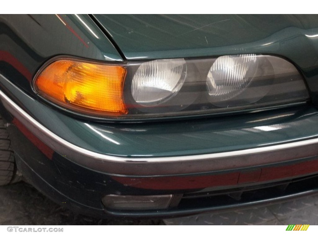 1997 5 Series 528i Sedan - Oxford Green Metallic / Sand Beige photo #30