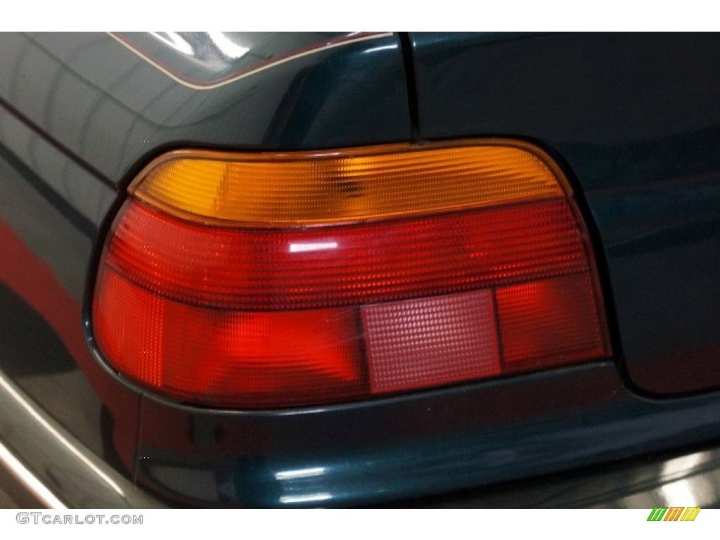 1997 5 Series 528i Sedan - Oxford Green Metallic / Sand Beige photo #44