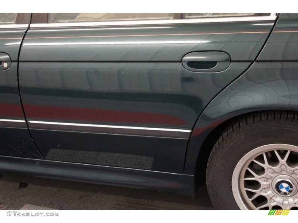 1997 5 Series 528i Sedan - Oxford Green Metallic / Sand Beige photo #48