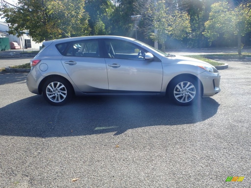 2012 MAZDA3 i Touring 5 Door - Liquid Silver Metallic / Black photo #4