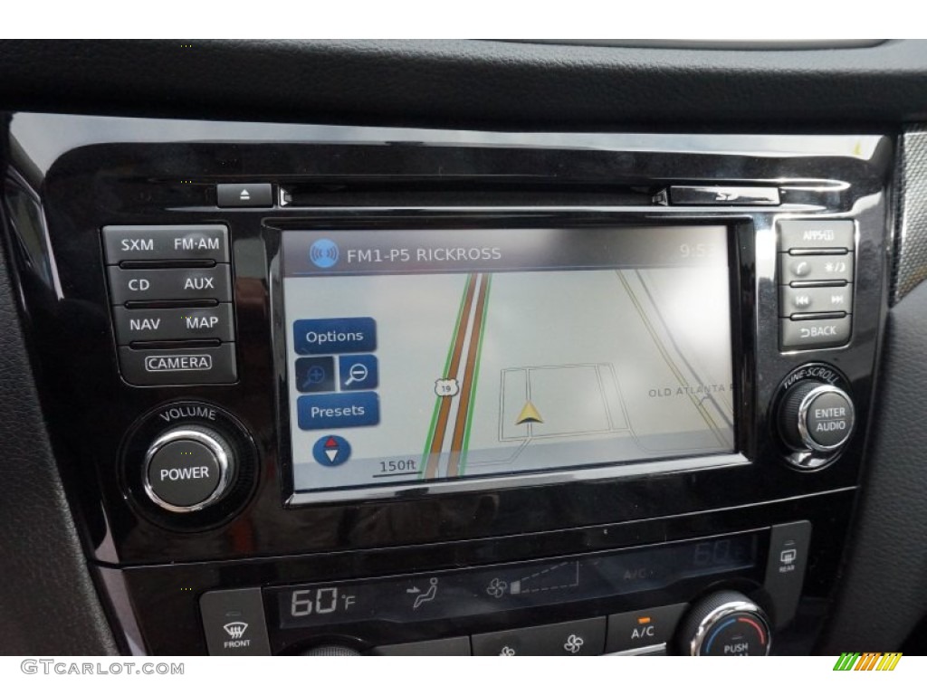 2015 Nissan Rogue SL Navigation Photos