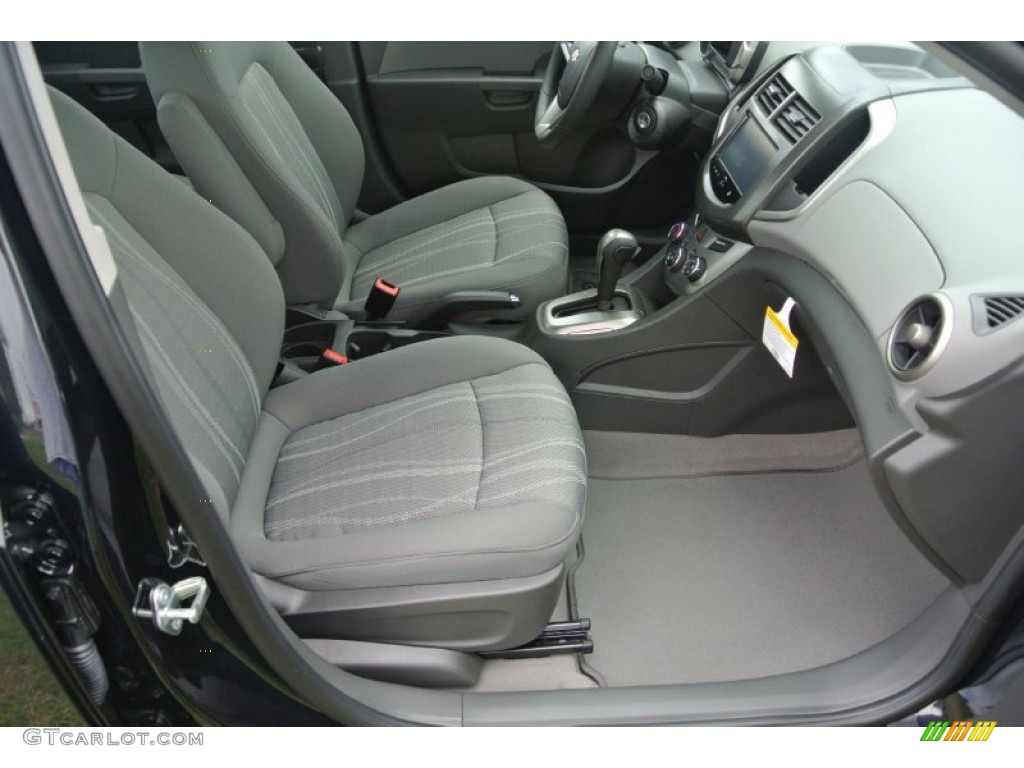 2014 Chevrolet Sonic LT Sedan Front Seat Photo #97431550