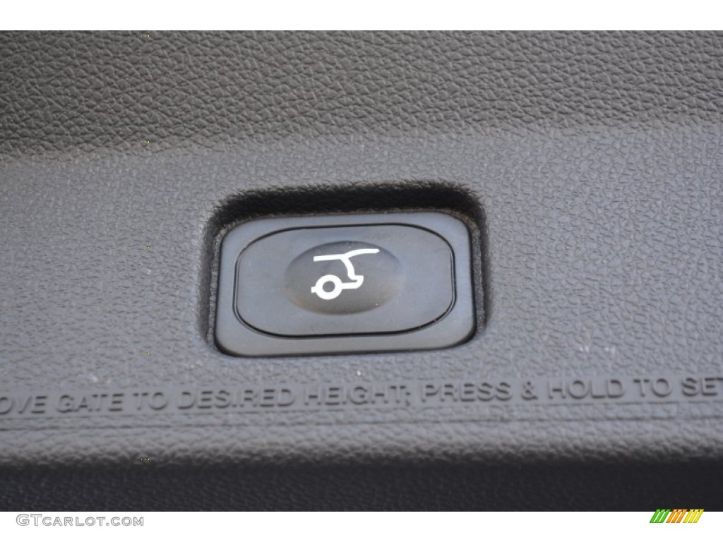 2015 Explorer XLT - White Platinum / Charcoal Black photo #10