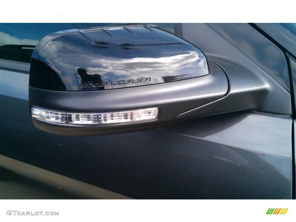2015 Explorer XLT - Magnetic / Charcoal Black photo #7