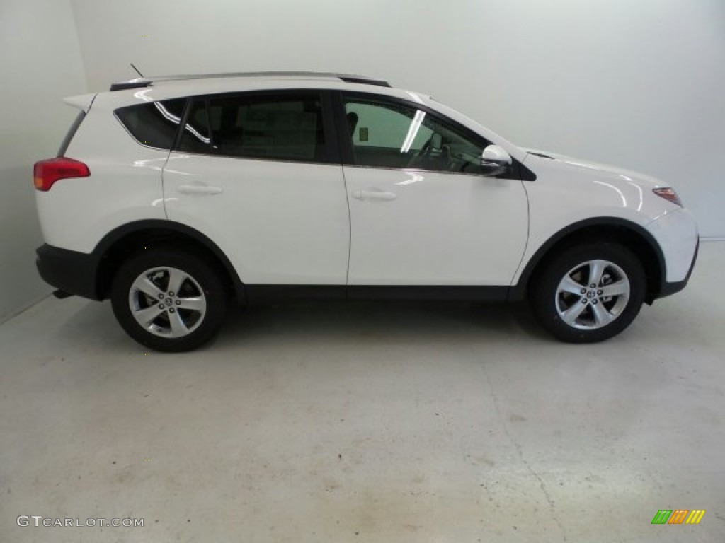 Super White Toyota RAV4