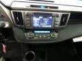 Super White - RAV4 XLE Photo No. 16