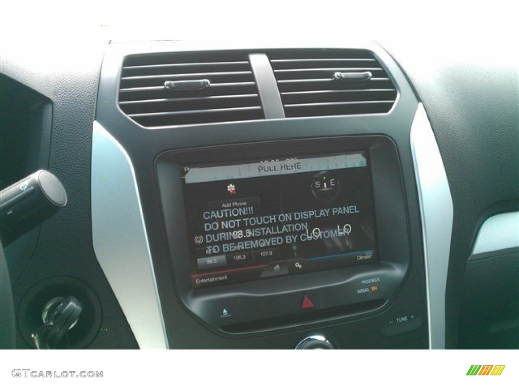 2015 Explorer XLT - Magnetic / Charcoal Black photo #25