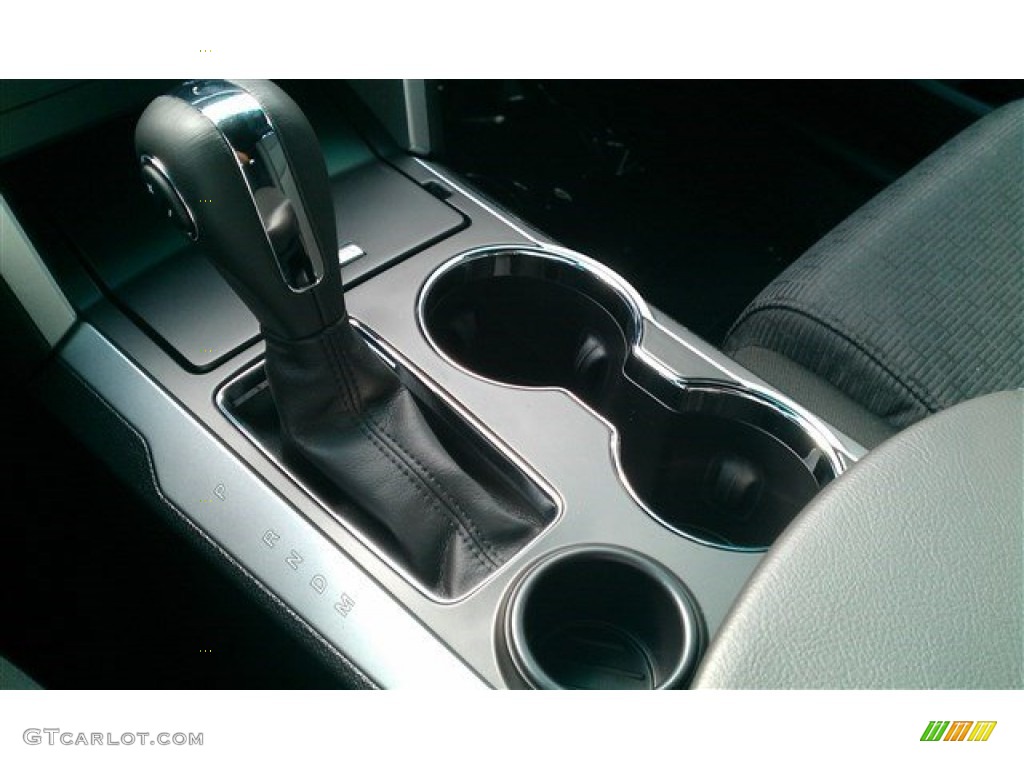2015 Explorer XLT - Magnetic / Charcoal Black photo #27
