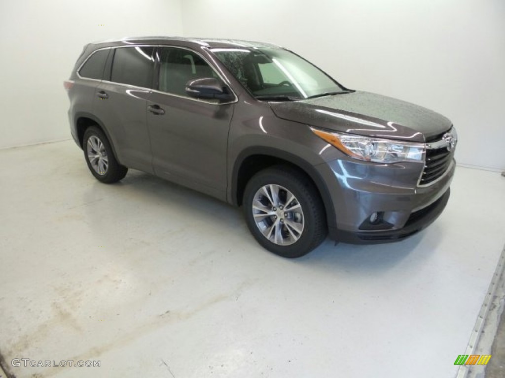 2015 Highlander XLE - Predawn Gray Mica / Black photo #2