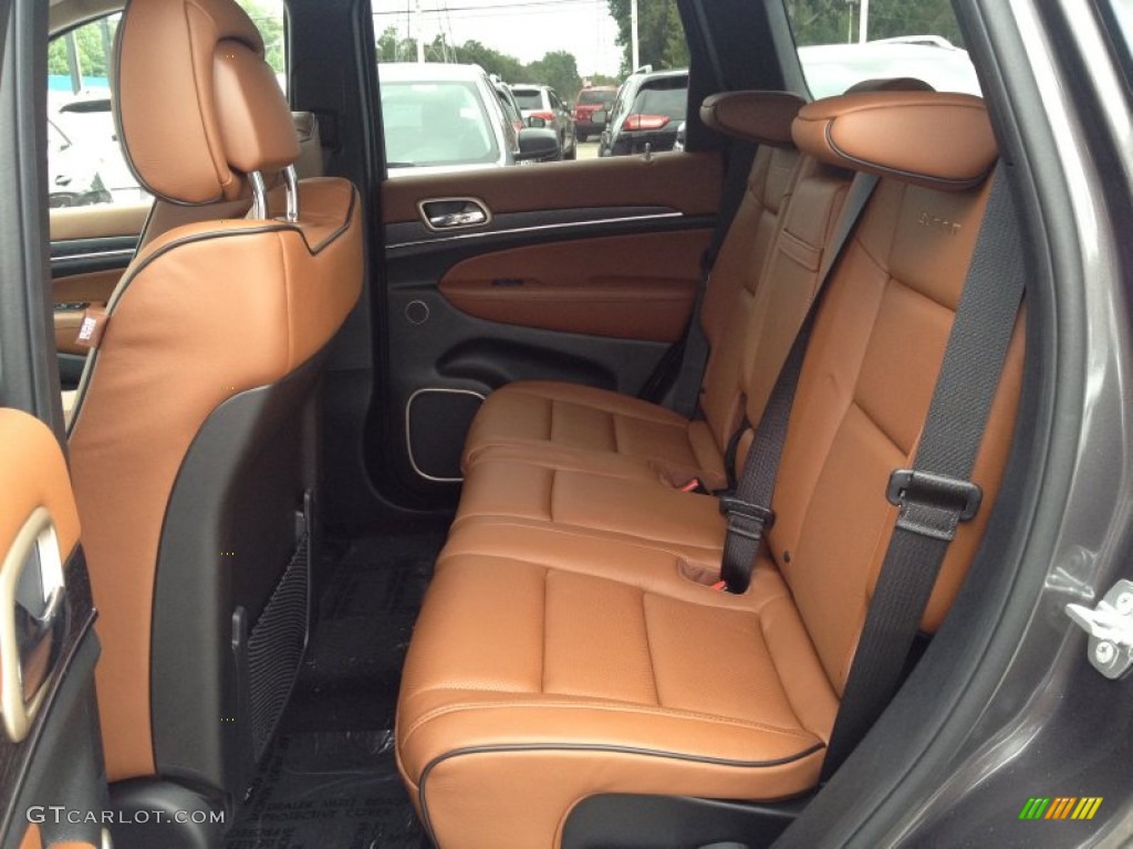 2015 Jeep Grand Cherokee Summit 4x4 Rear Seat Photo #97445536