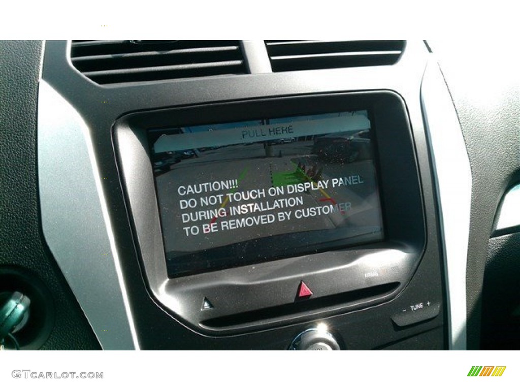 2015 Explorer XLT - Magnetic / Charcoal Black photo #27