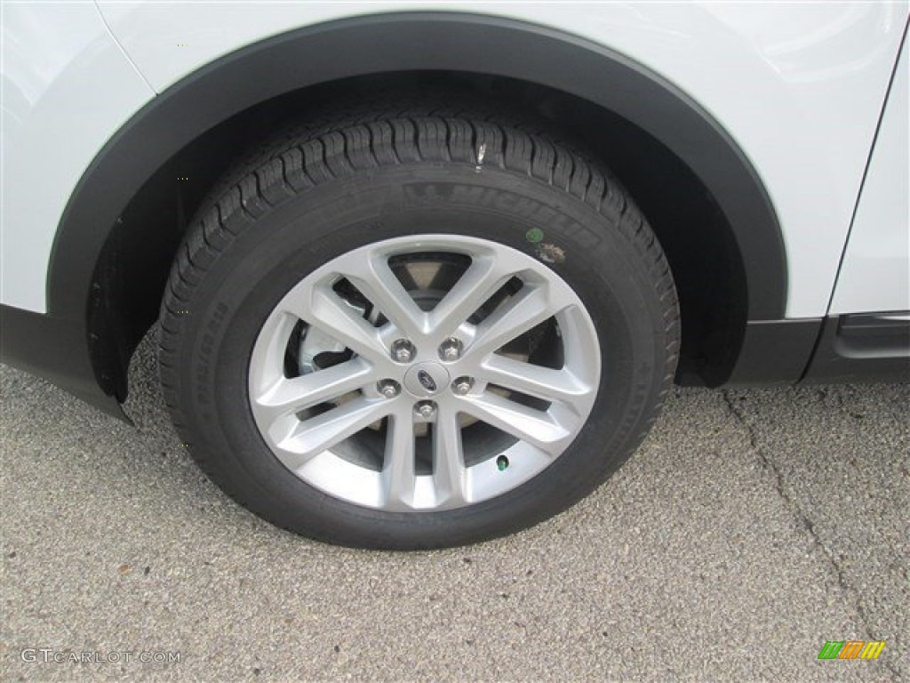 2015 Explorer FWD - Oxford White / Medium Light Stone photo #4