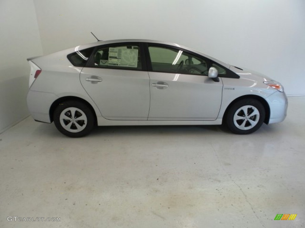 2015 Prius Three Hybrid - Classic Silver Metallic / Misty Gray photo #1