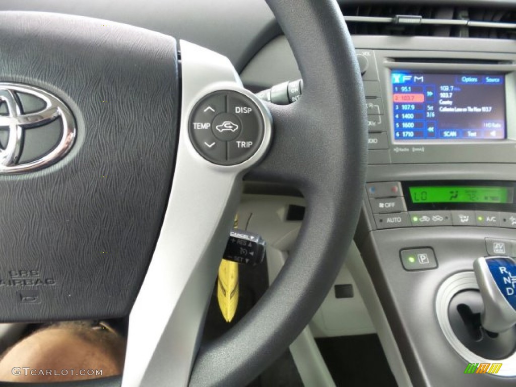 2015 Toyota Prius Three Hybrid Controls Photo #97454584