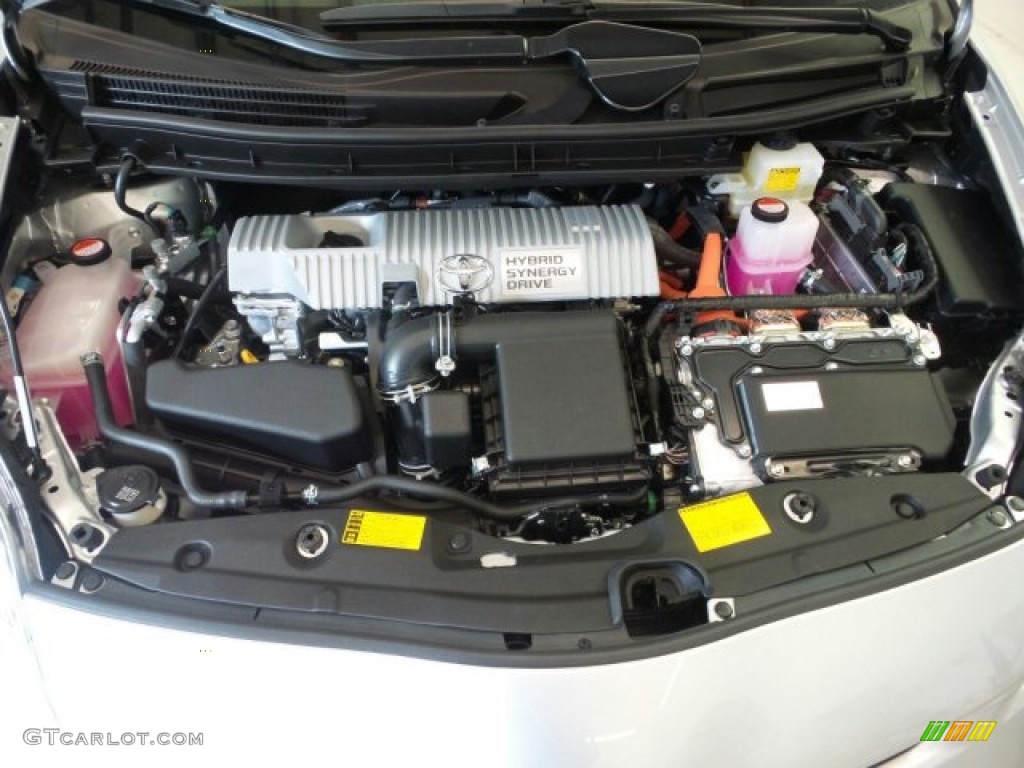 2015 Toyota Prius Three Hybrid 1.8 Liter DOHC 16-Valve VVT-i 4 Cylinder/Electric Hybrid Engine Photo #97454707