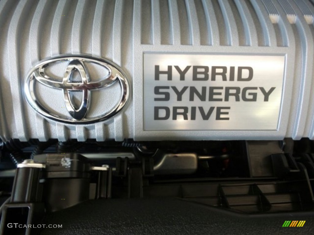 2015 Toyota Prius Three Hybrid Marks and Logos Photo #97454727