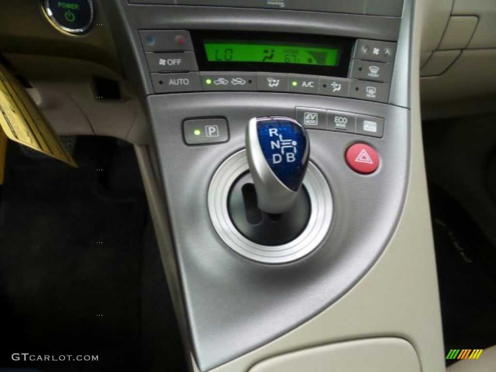 2015 Toyota Prius Four Hybrid ECVT Automatic Transmission Photo #97455127