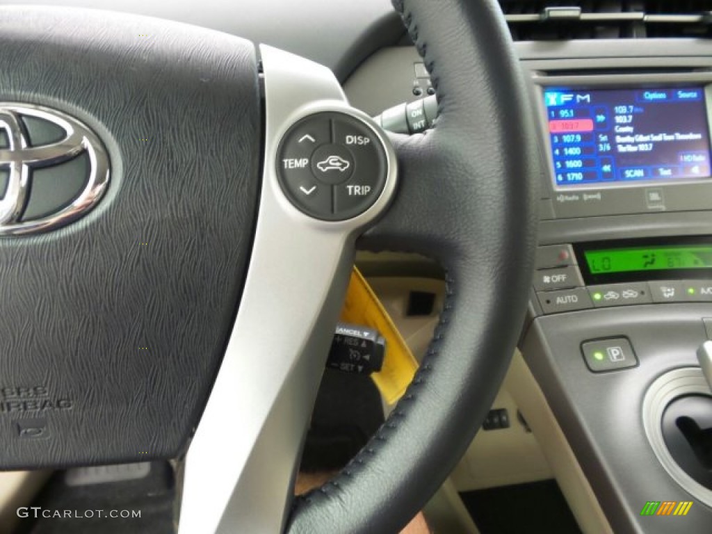2015 Toyota Prius Four Hybrid Controls Photo #97455262