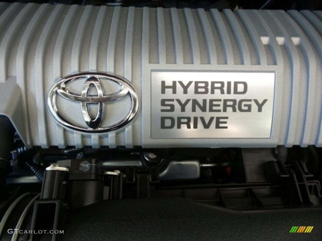2015 Toyota Prius Four Hybrid Marks and Logos Photo #97455412