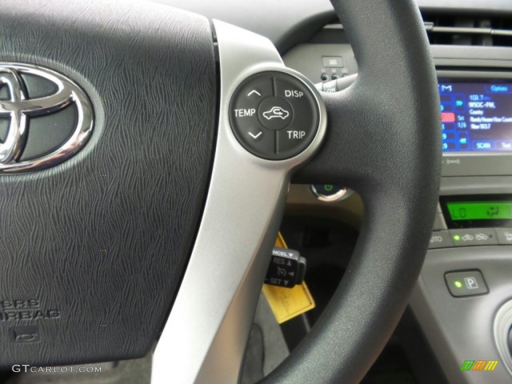2015 Prius Three Hybrid - Nautical Blue Metallic / Dark Gray photo #24