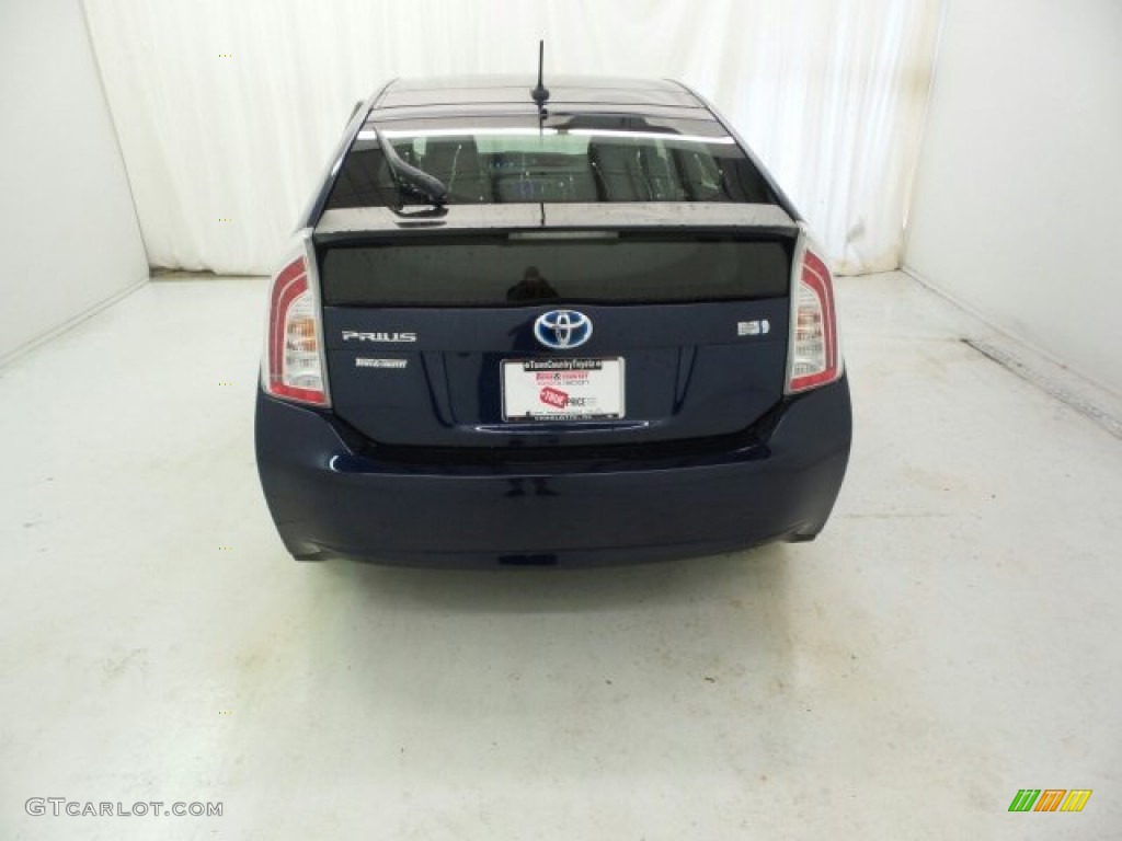 2015 Prius Three Hybrid - Nautical Blue Metallic / Dark Gray photo #34
