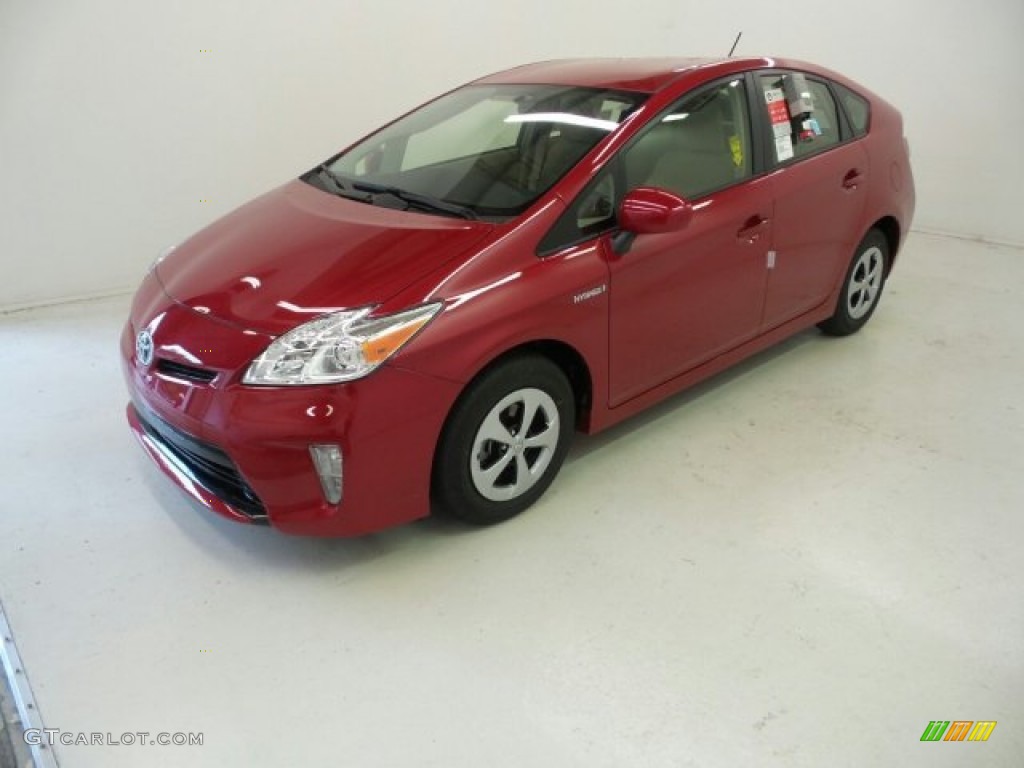 2015 Prius Two Hybrid - Barcelona Red Metallic / Bisque photo #4