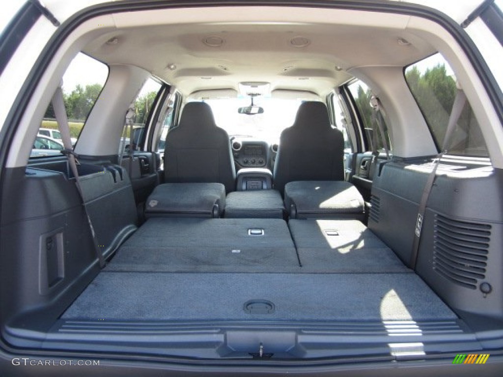 2003 Expedition XLT 4x4 - Oxford White / Flint Grey photo #9