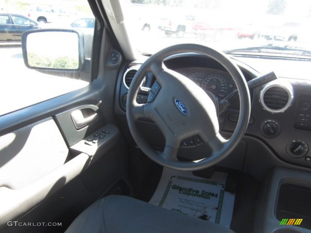 2003 Expedition XLT 4x4 - Oxford White / Flint Grey photo #14