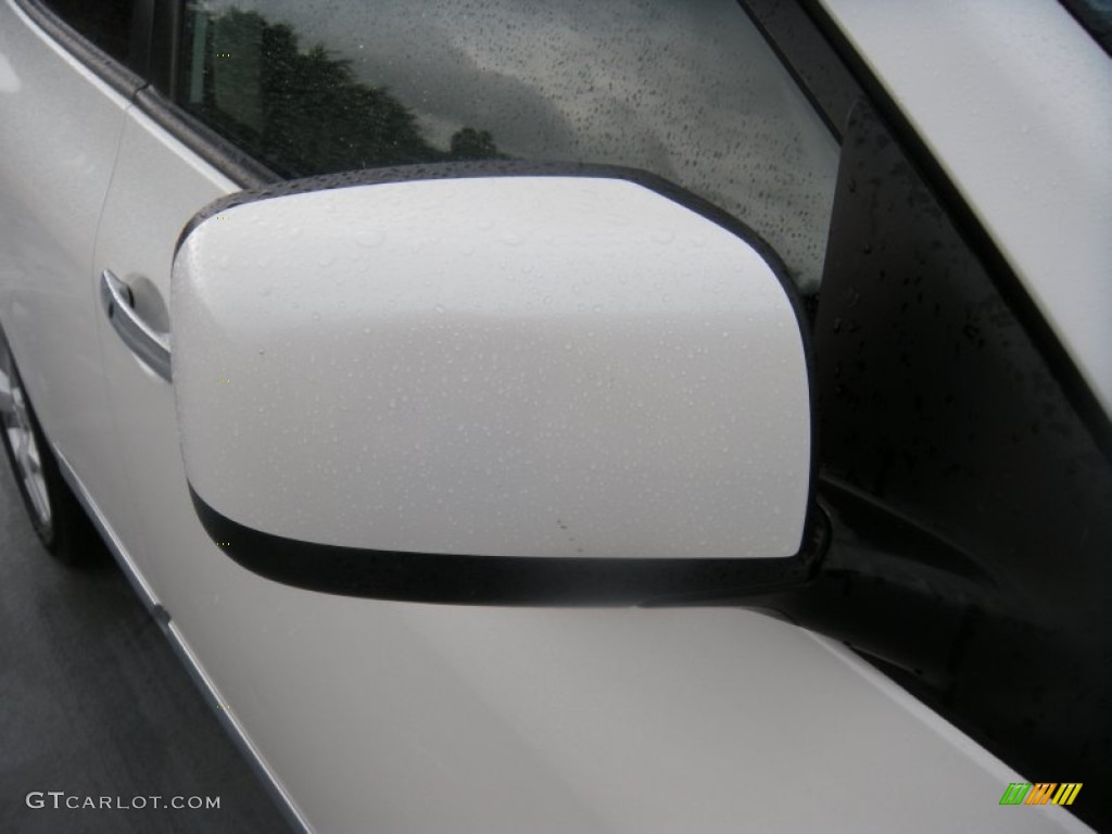 2011 Rogue SV - Pearl White / Gray photo #28